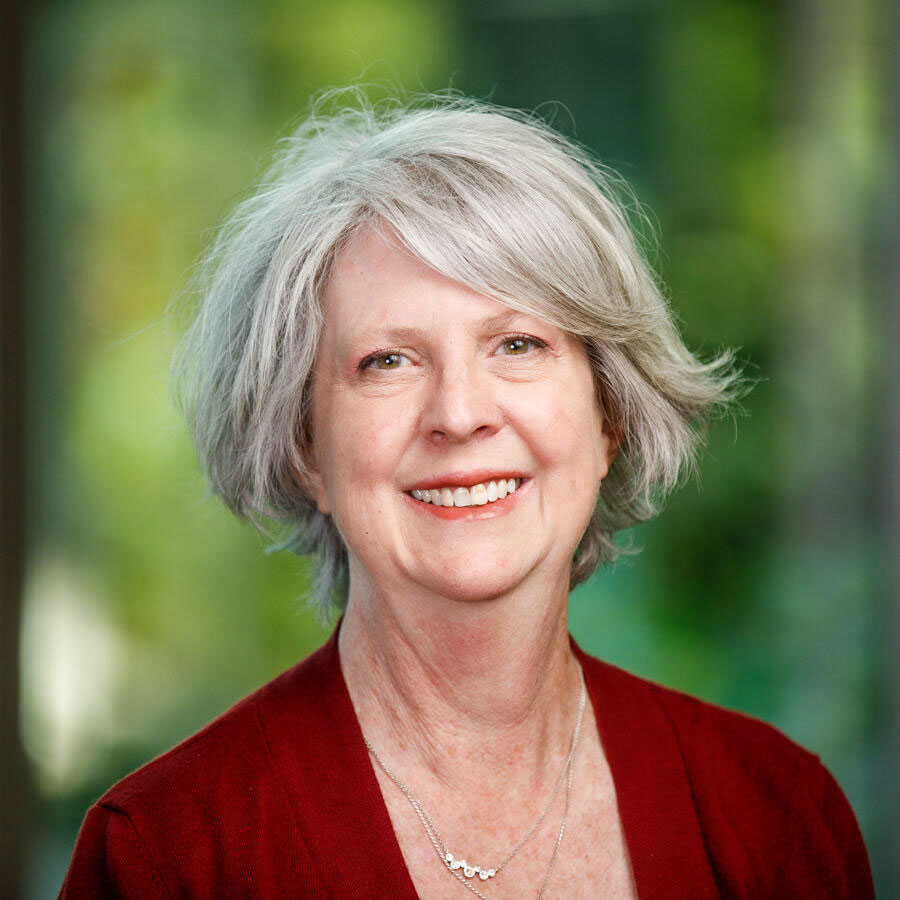 headshot of Amy Pate